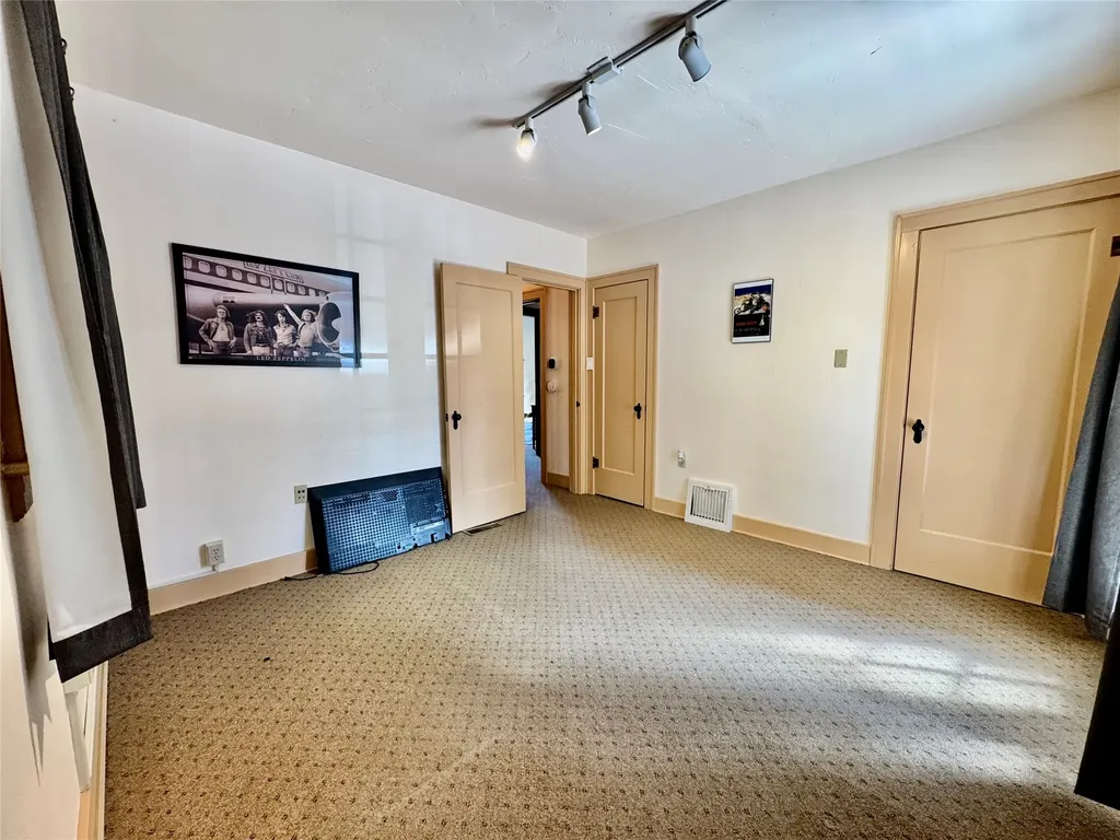 736 S Main Street Kalispell MT 59901