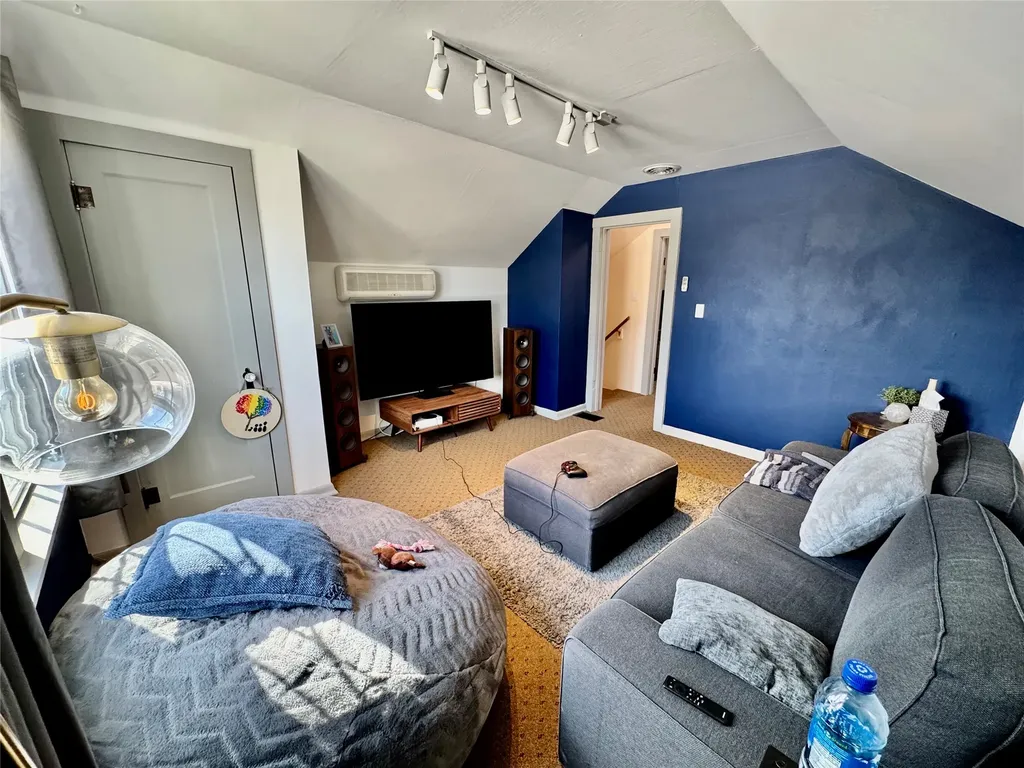 736 S Main Street Kalispell MT 59901