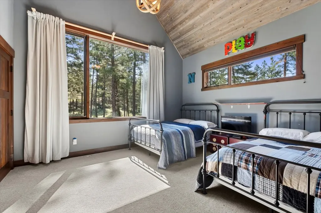 37 Keel Court Eureka MT 59917