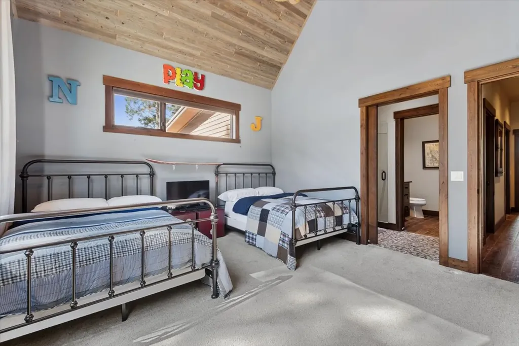 37 Keel Court Eureka MT 59917
