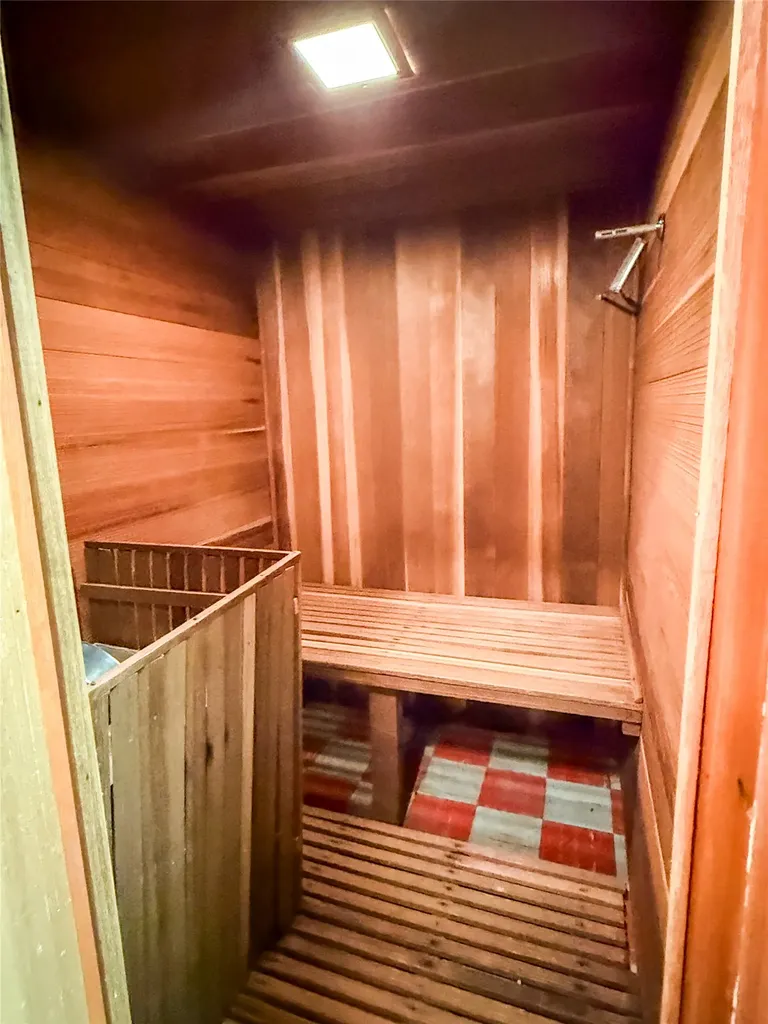1054 N Ewing Street Helena MT 59601