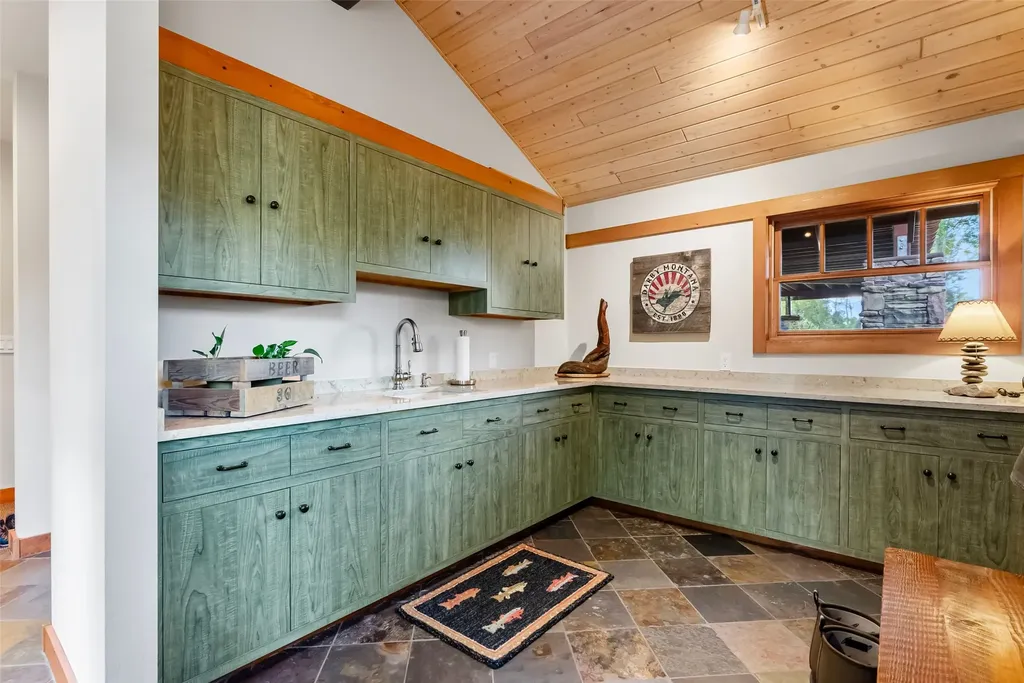 349 Harlan Creek Road Hamilton MT 59840