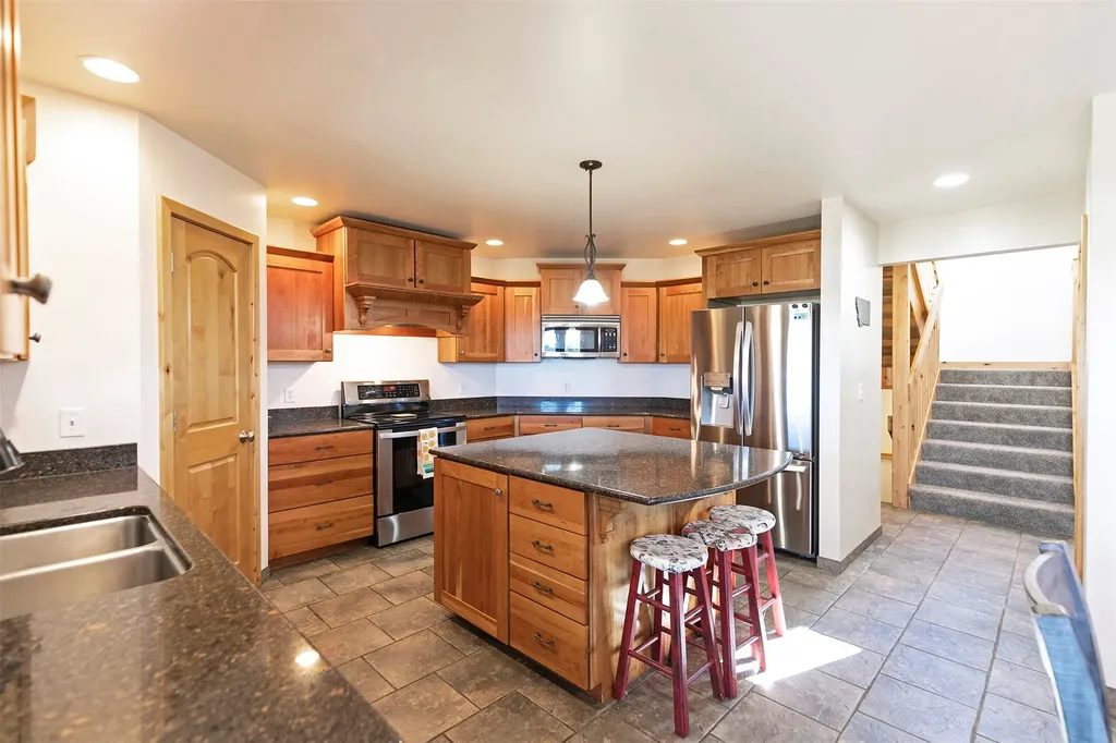 94 Mountainwood Lane Anaconda MT 59711