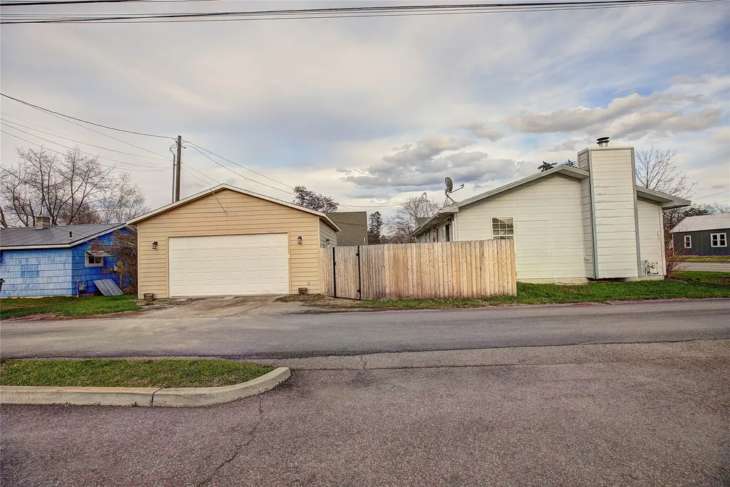 823 2nd Street W Kalispell MT 59901