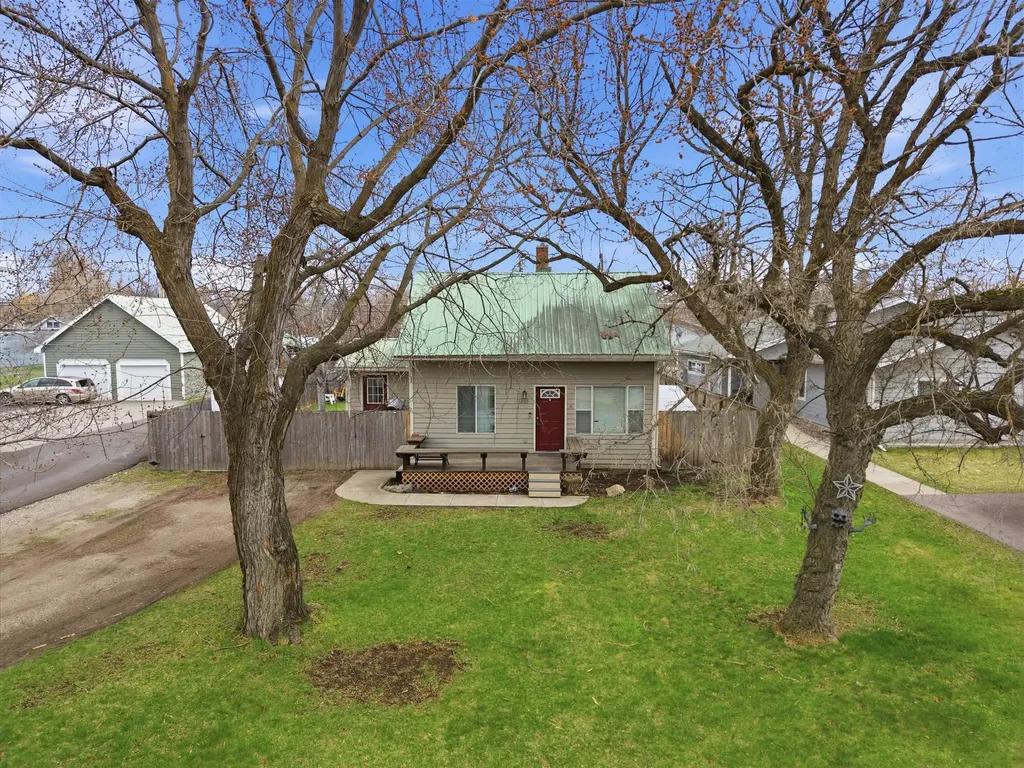 1215 7th Avenue W Kalispell MT 59901