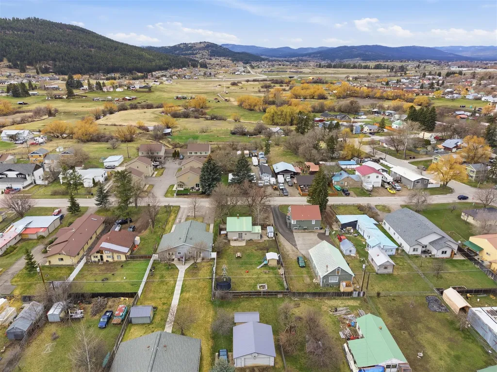 1215 7th Avenue W Kalispell MT 59901