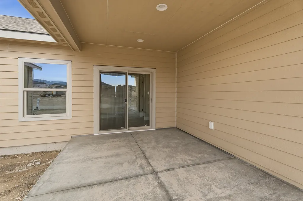 2757 Lone Chief Loop Helena MT 59601