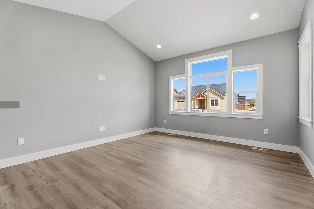 2757 Lone Chief Loop Helena MT 59601