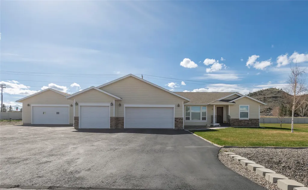 5020 Crescent Moon Drive Helena MT 59602