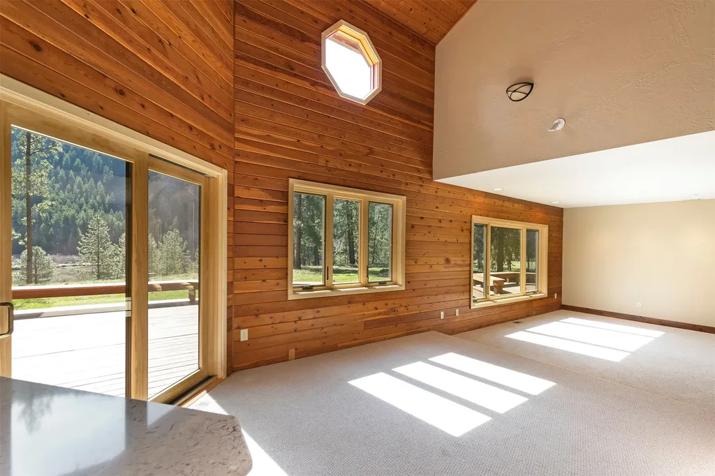 15050 Big Horn Road Huson MT 59846