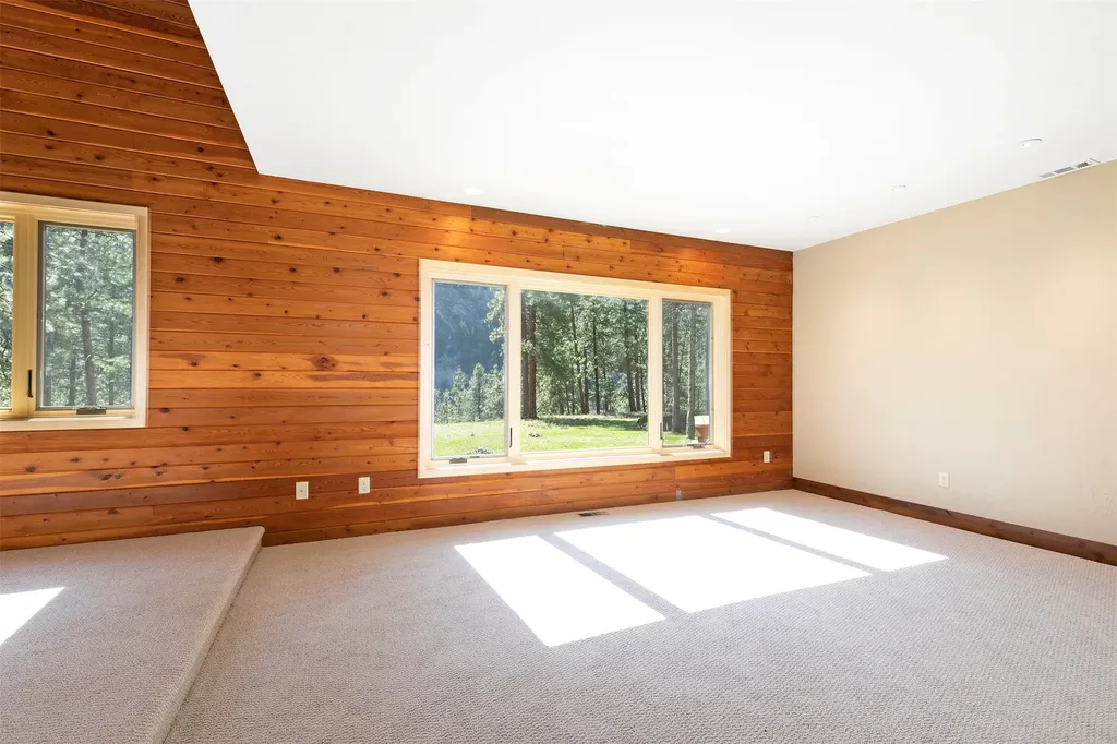 15050 Big Horn Road Huson MT 59846