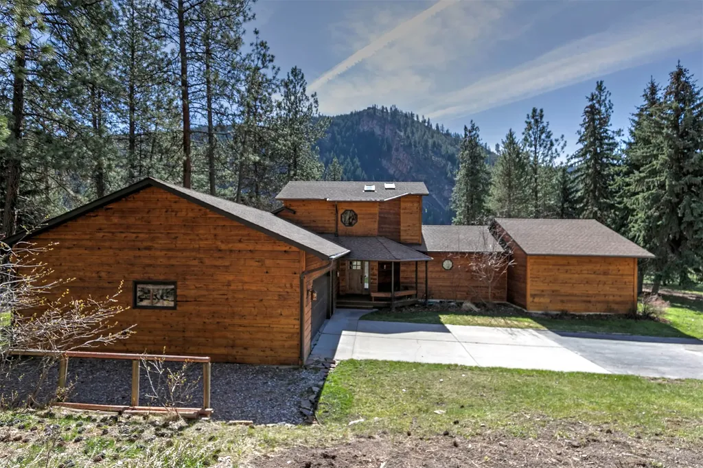 15050 Big Horn Road Huson MT 59846