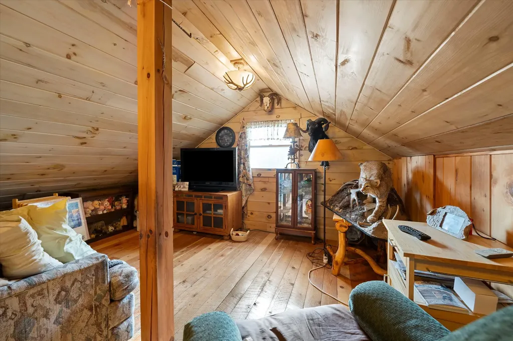 4090 Hubbart Dam Road Marion MT 59925