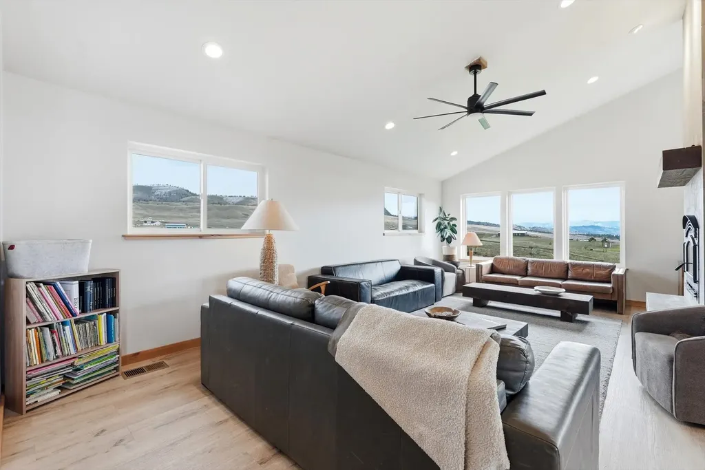 25567 Three Moon Drive Elmo MT 59915