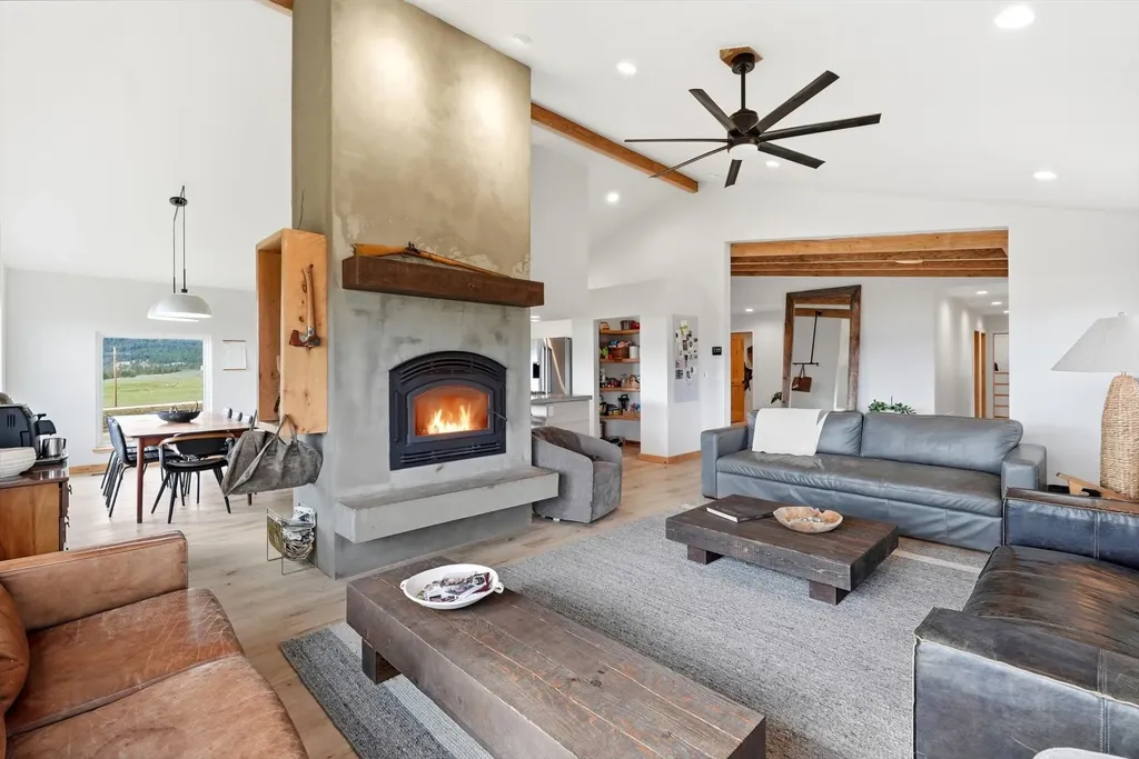 25567 Three Moon Drive Elmo MT 59915
