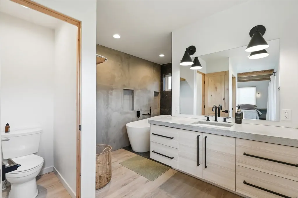 25567 Three Moon Drive Elmo MT 59915
