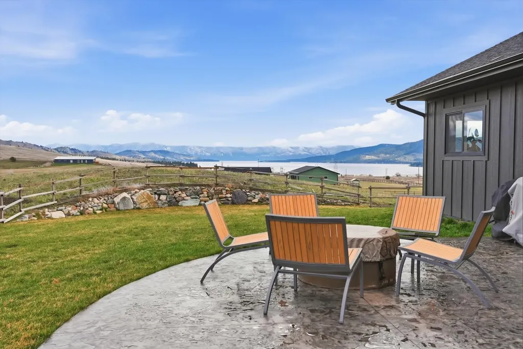 25567 Three Moon Drive Elmo MT 59915
