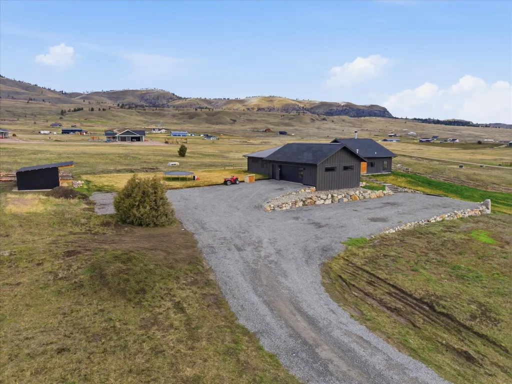 25567 Three Moon Drive Elmo MT 59915