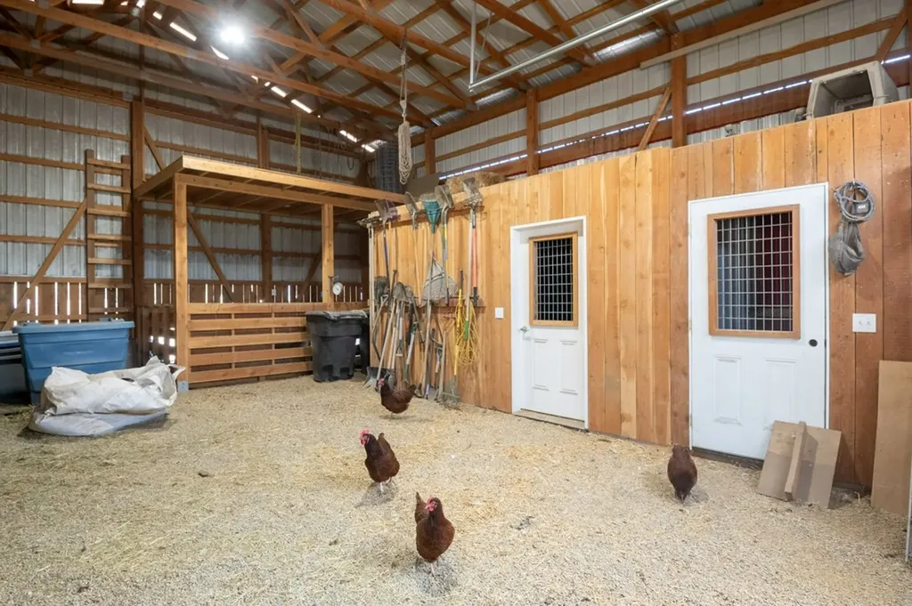 1212 Winners Circle Lane Corvallis MT 59828