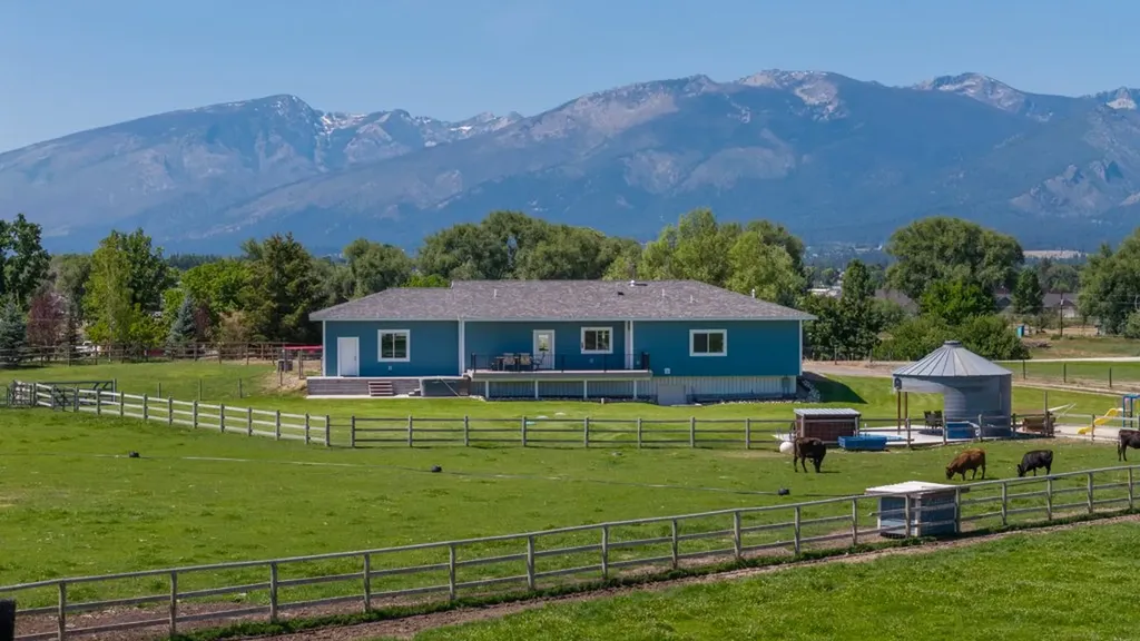 1212 Winners Circle Lane Corvallis MT 59828