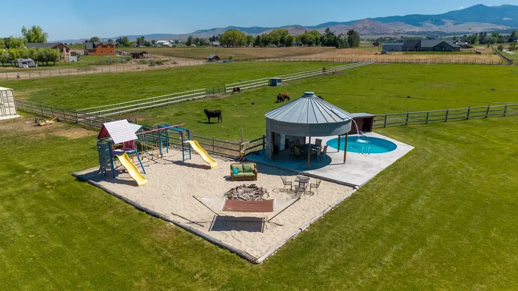 1212 Winners Circle Lane Corvallis MT 59828
