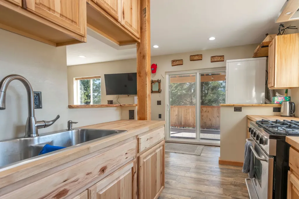 7221 Raven Road Helena MT 59602