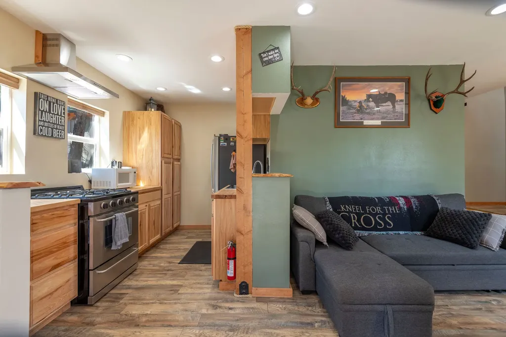 7221 Raven Road Helena MT 59602
