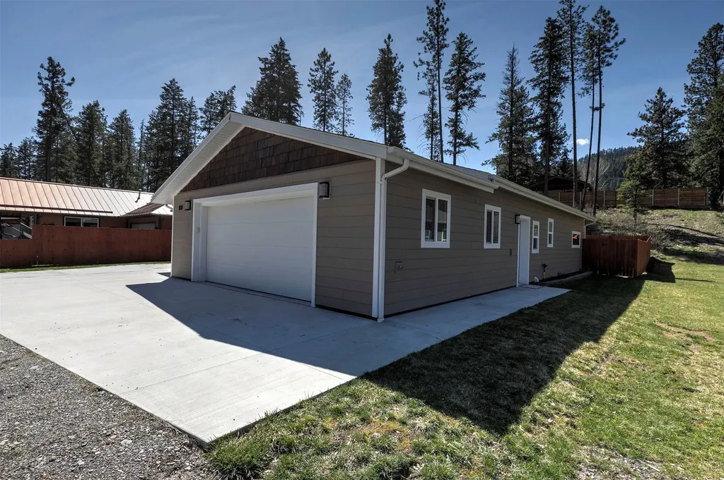 1101 Riverside Drive Superior MT 59872