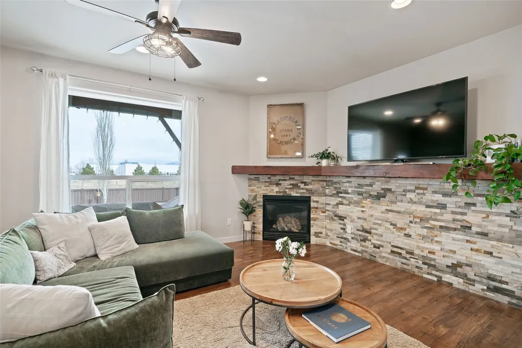 73 Ramshorn Peak Lane Bozeman MT 59718