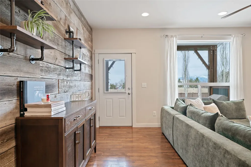 73 Ramshorn Peak Lane Bozeman MT 59718