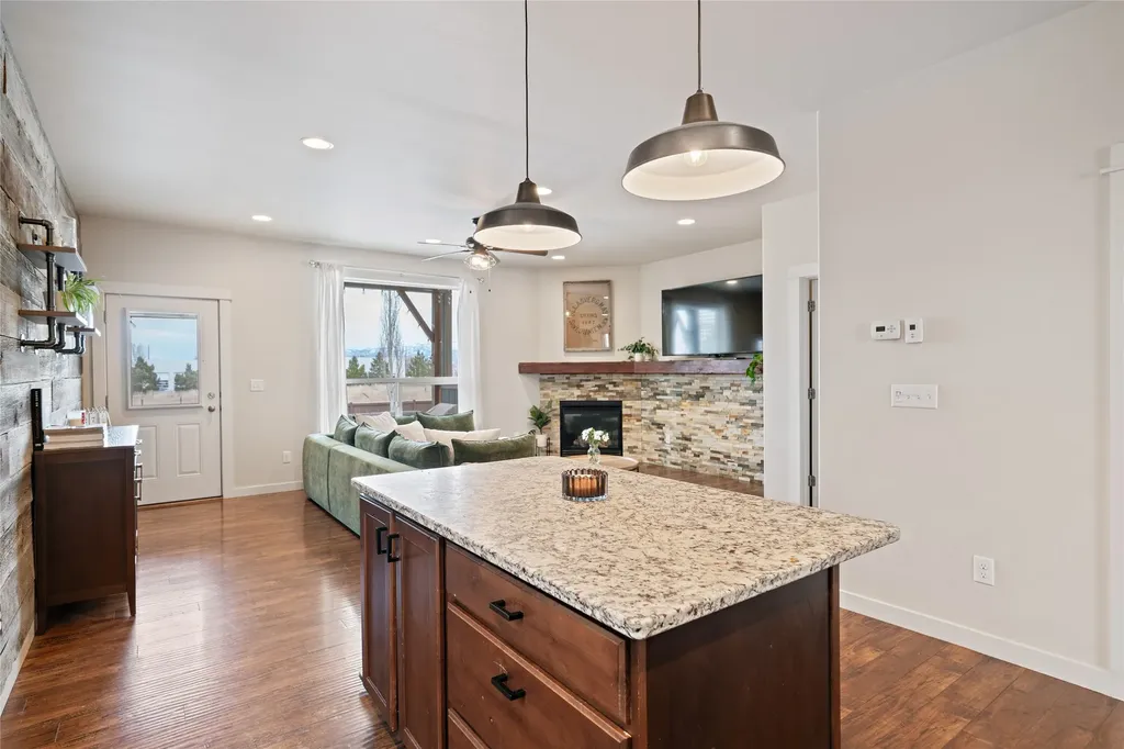 73 Ramshorn Peak Lane Bozeman MT 59718