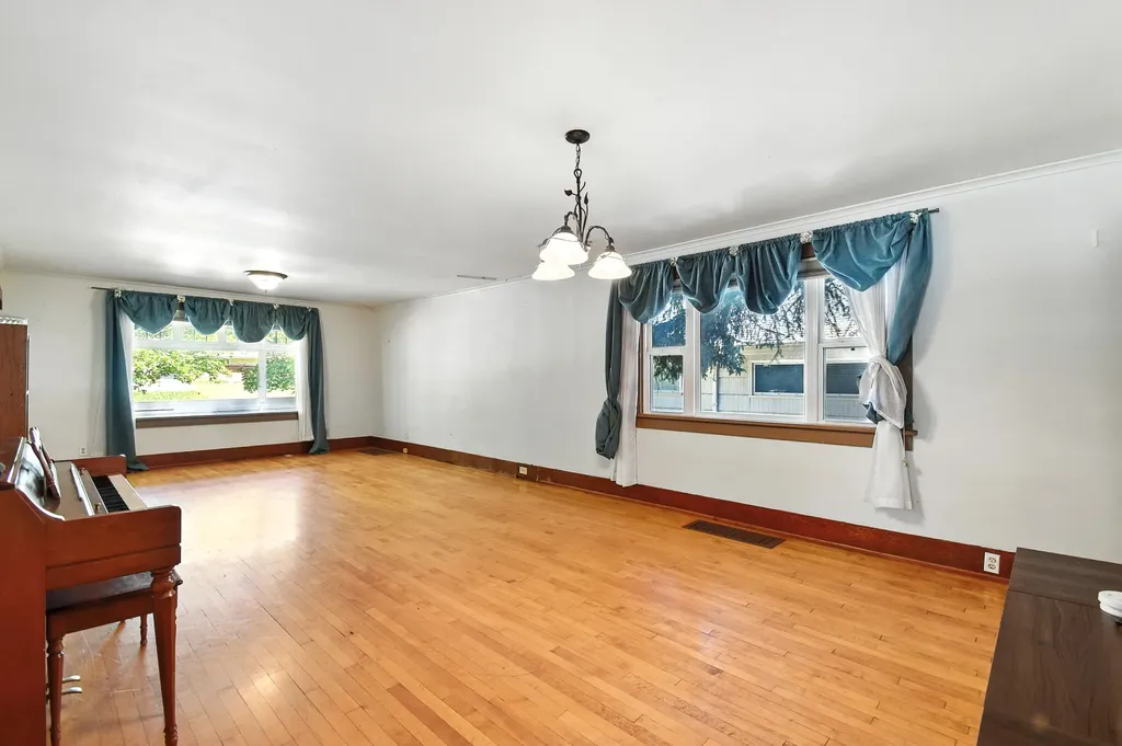 1820 1st Avenue N Great Falls MT 59401