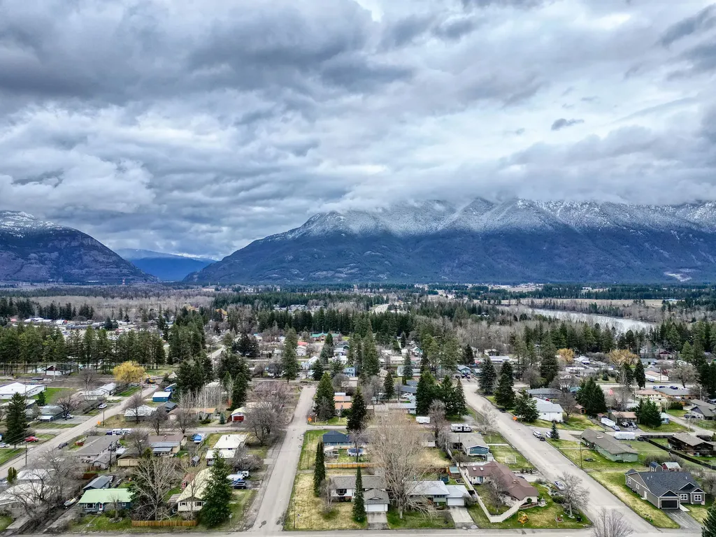1207 6th Avenue W Columbia Falls MT 59912
