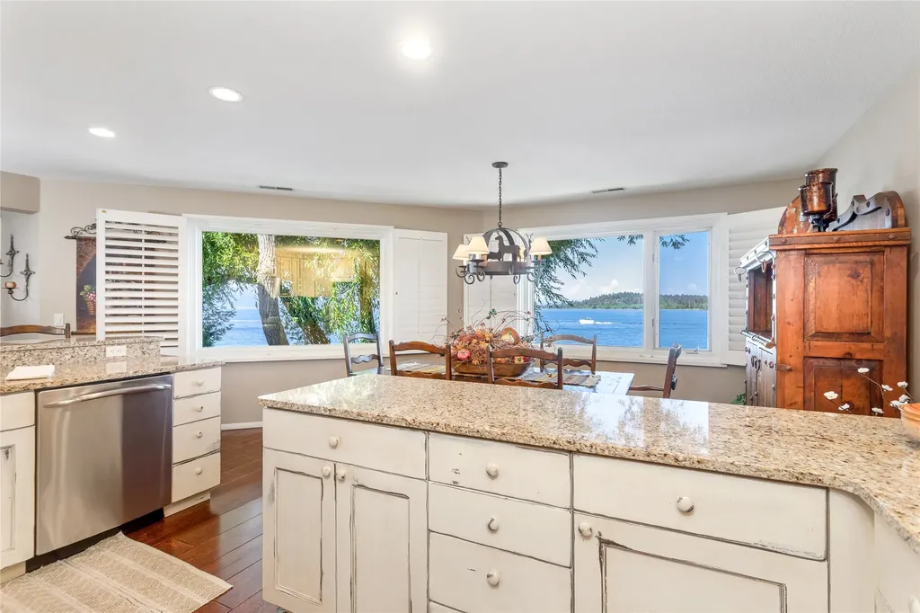 150 Pebble Way Bigfork MT 59911