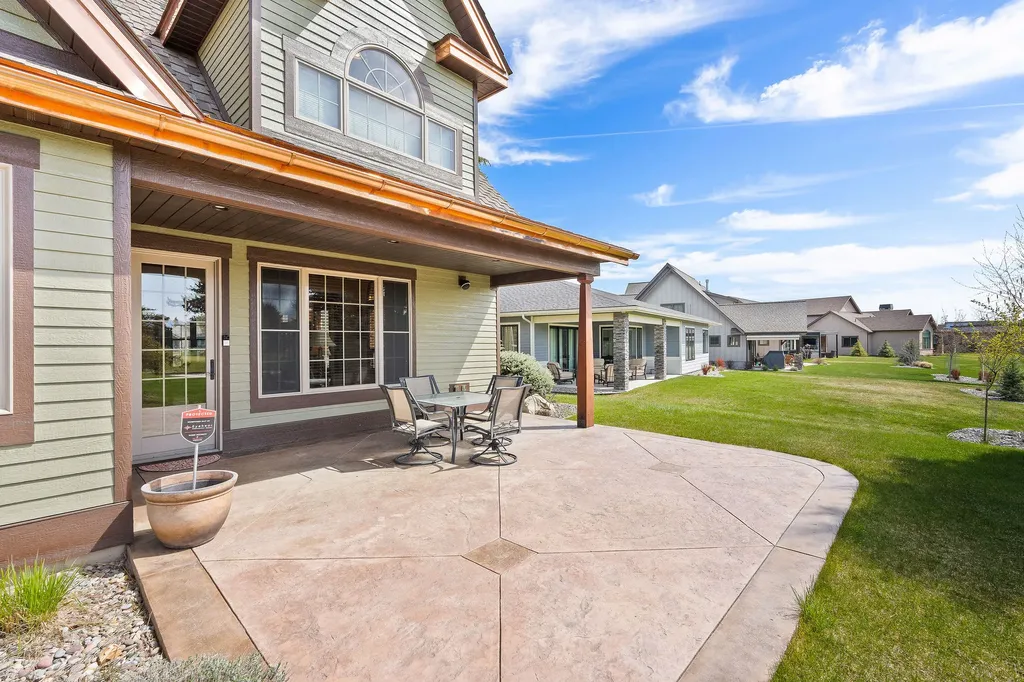 1363 Lake Pointe Drive Bigfork MT 59911