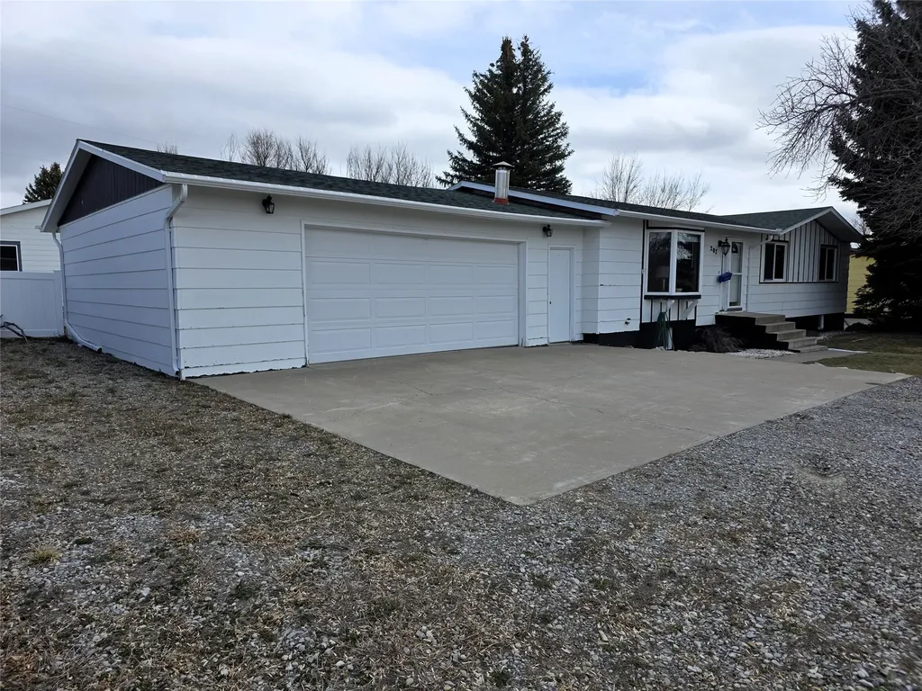 207 Rice Avenue Choteau MT 59422
