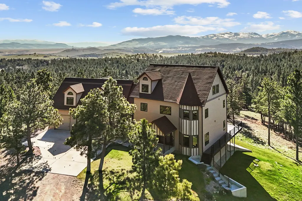 6 Bugle Road Clancy MT 59634