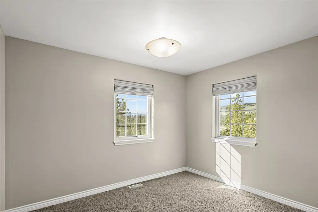 6 Bugle Road Clancy MT 59634