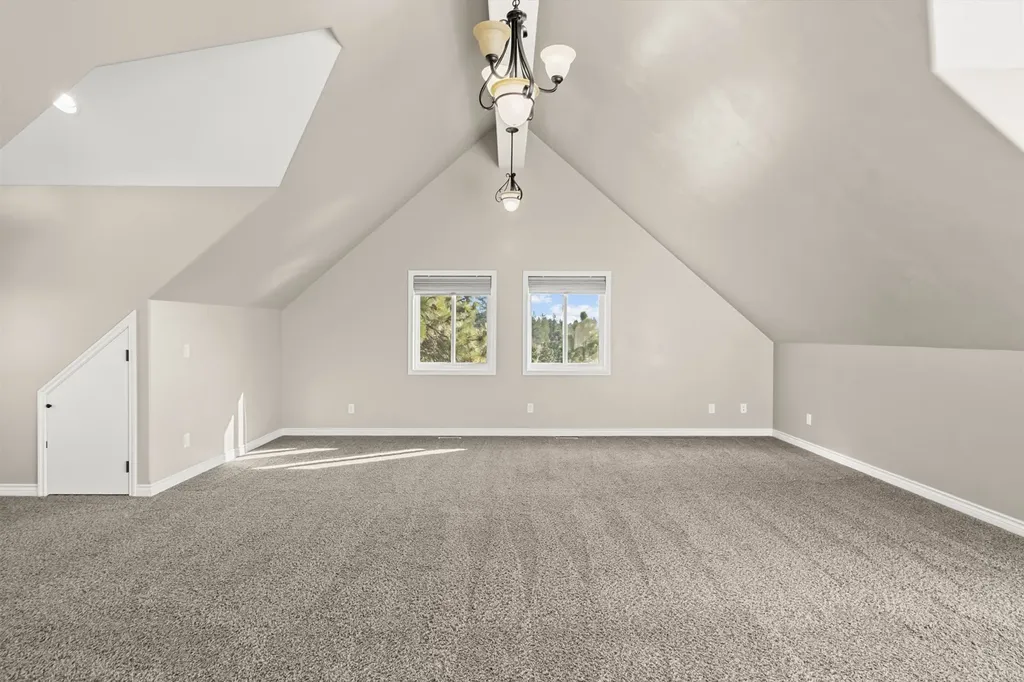 6 Bugle Road Clancy MT 59634