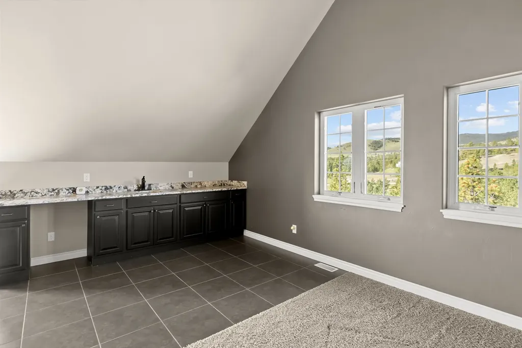 6 Bugle Road Clancy MT 59634