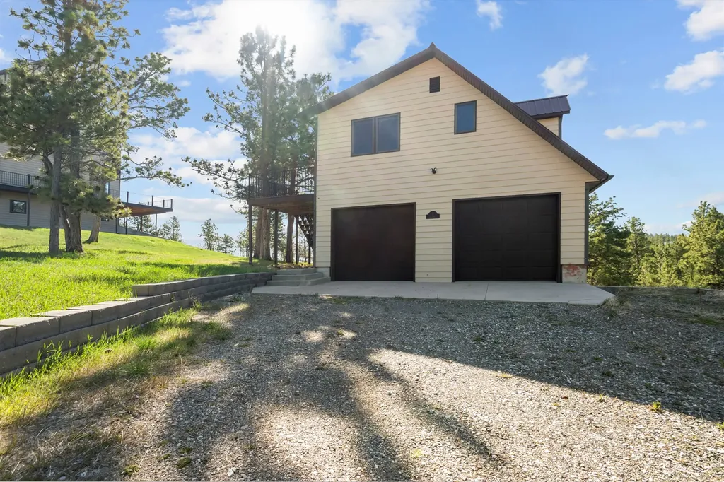 6 Bugle Road Clancy MT 59634
