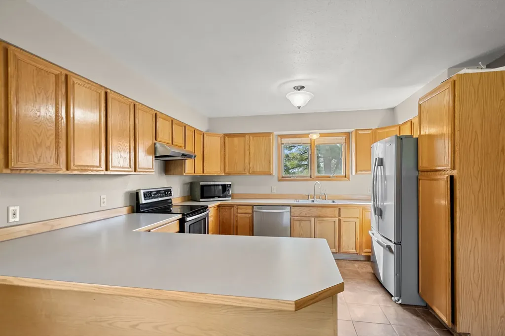 6 Bugle Road Clancy MT 59634