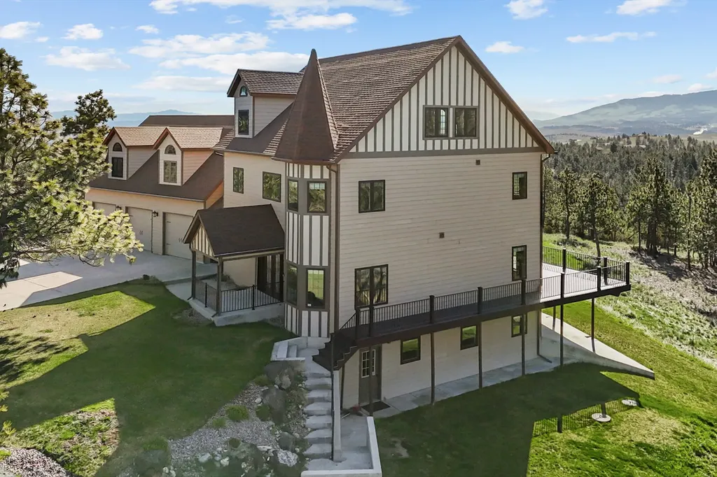 6 Bugle Road Clancy MT 59634