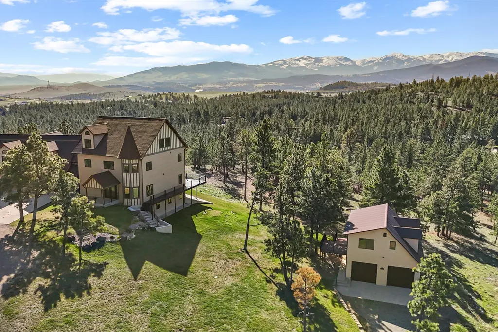 6 Bugle Road Clancy MT 59634