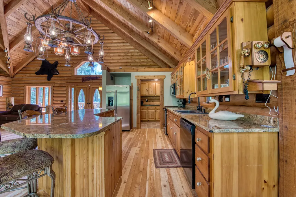 1062 Bear Creek Trail Victor MT 59875