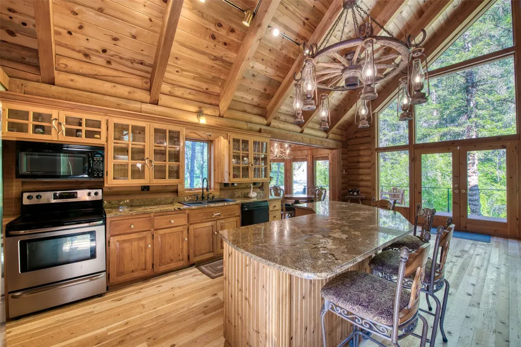 1062 Bear Creek Trail Victor MT 59875