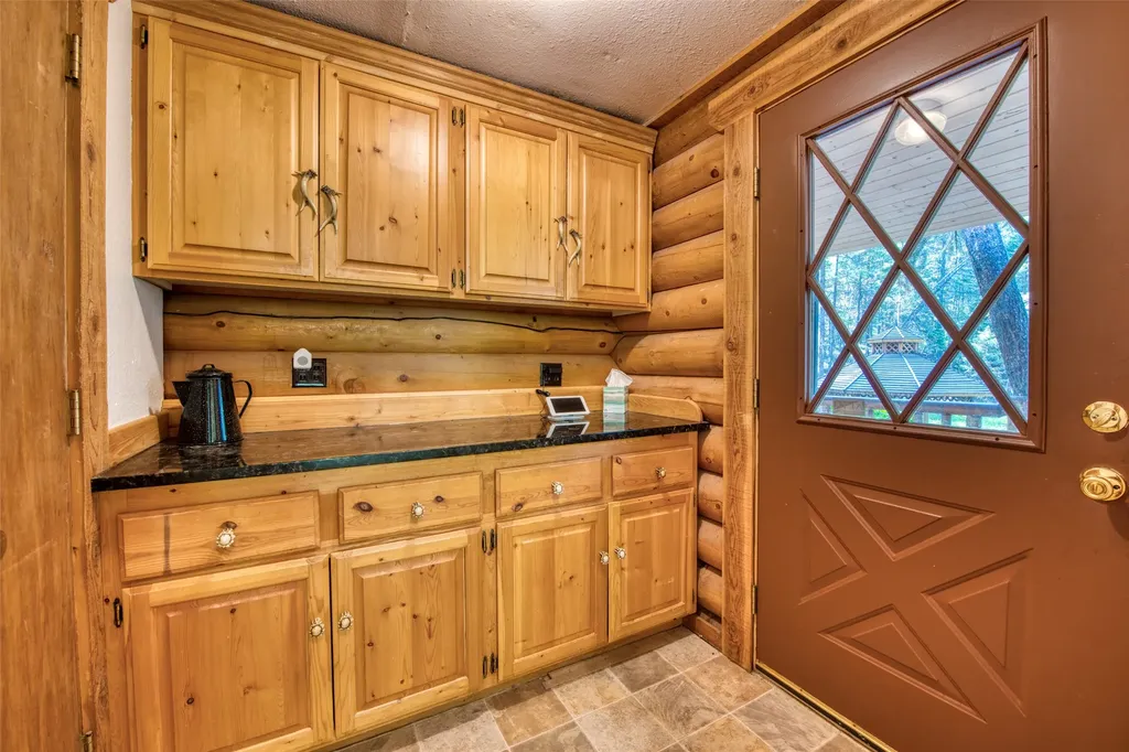 1062 Bear Creek Trail Victor MT 59875