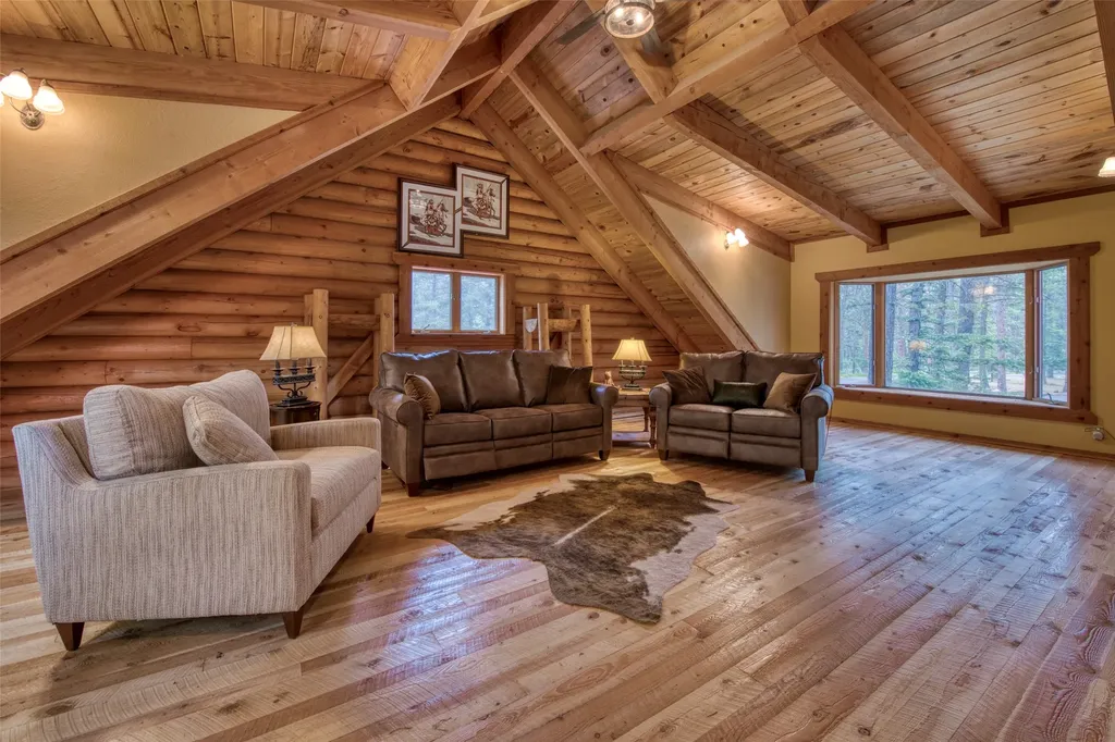 1062 Bear Creek Trail Victor MT 59875