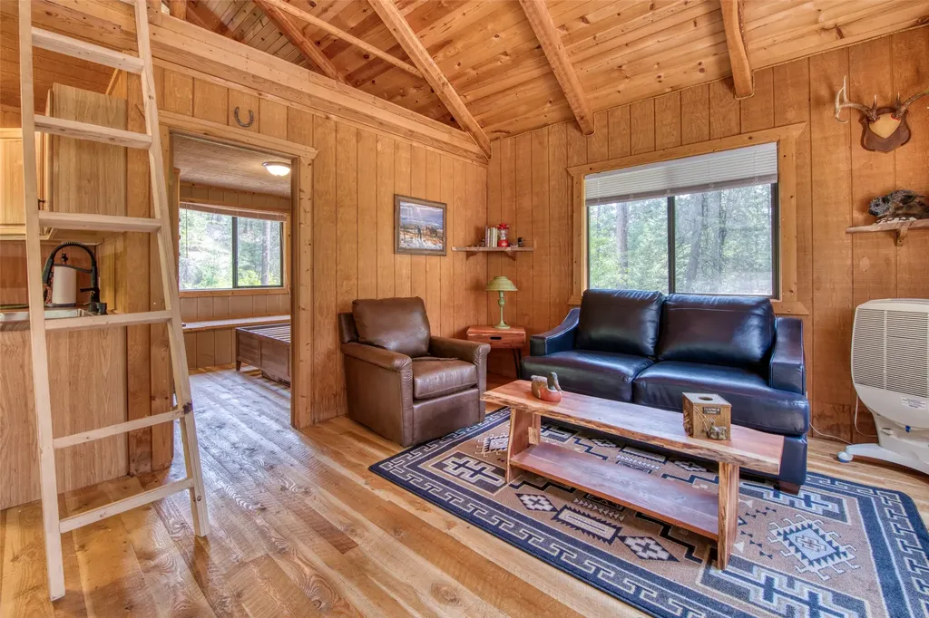 1062 Bear Creek Trail Victor MT 59875