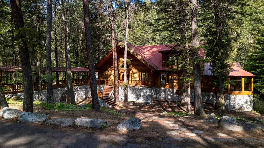1062 Bear Creek Trail Victor MT 59875